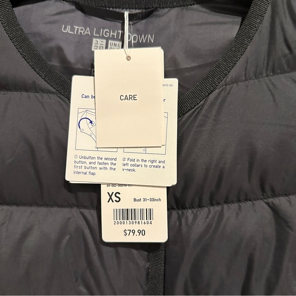 Uniqlo ultra light down compact coat - Picture 2 of 3